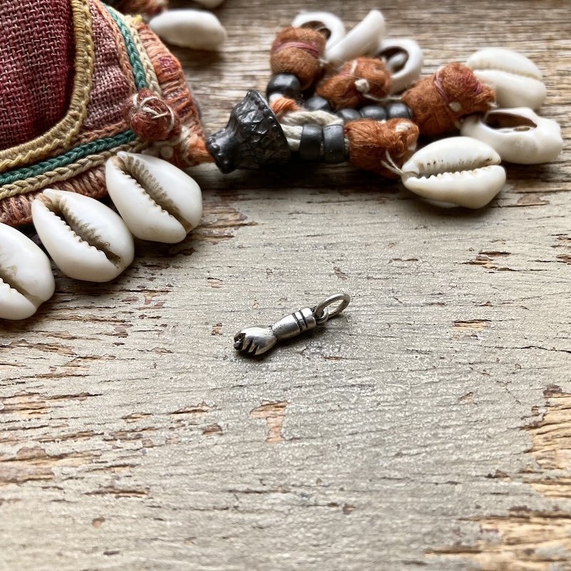 tiny vintage sterling silver Figa charm : pendant 1.jpeg