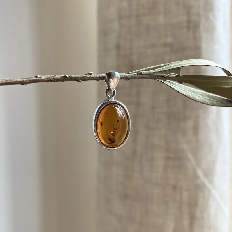 vintage sterling silver and amber pendant  5.jpeg