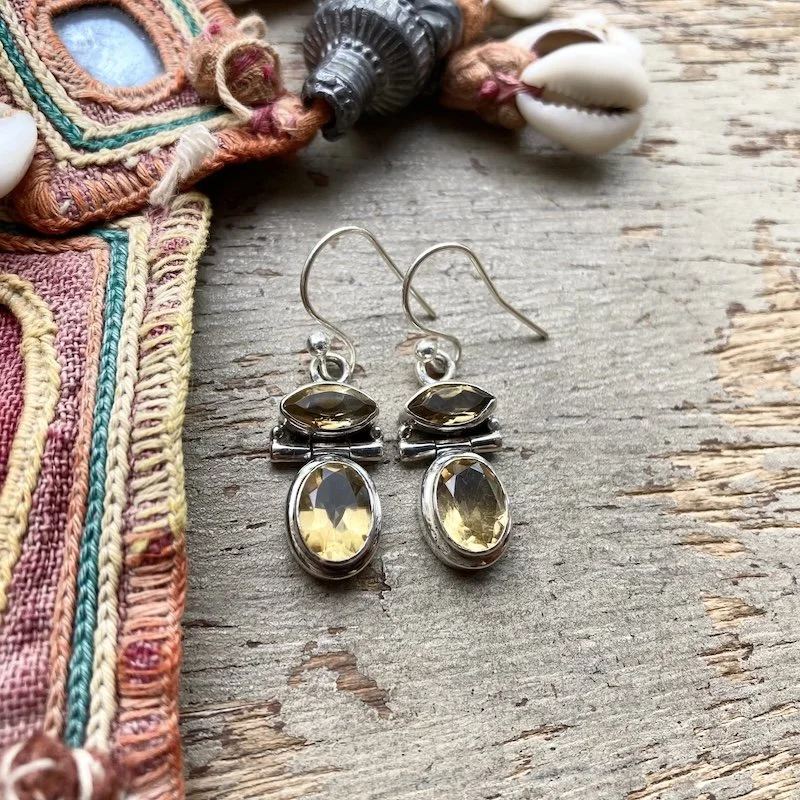 sterling silver citrine dangly earrings 2.jpeg
