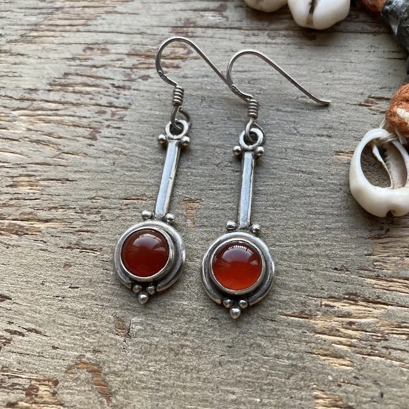 Pretty Vintage Sterling Silver Dangly Carnelian Earrings