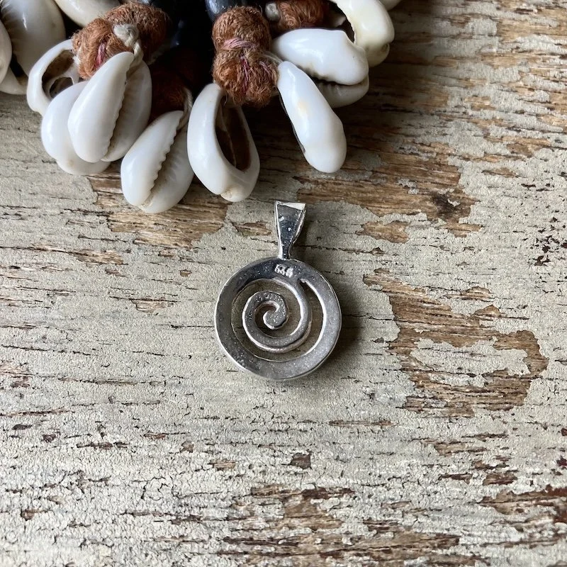 vintage sterling silver spiral pendant 2.jpeg