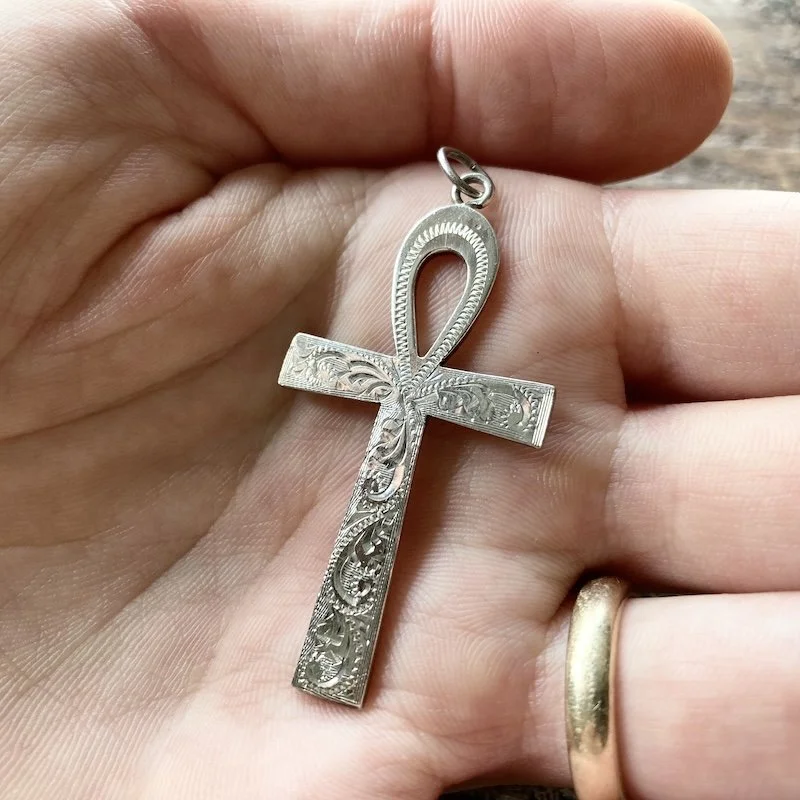 ornately engraved sterling silver ankh pendant 4.jpeg
