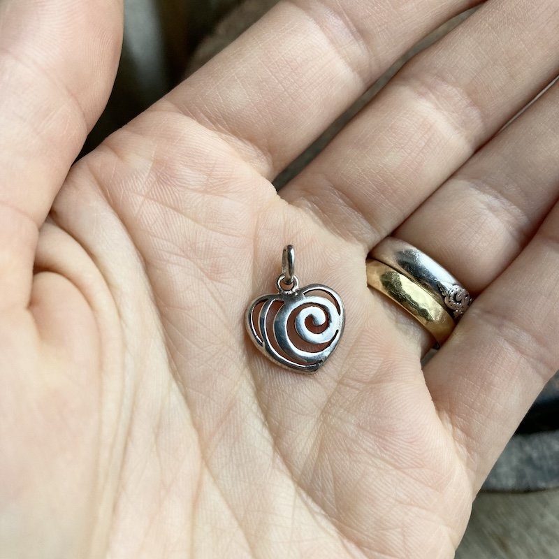 vintage sterling silver spiral heart pendant 3.jpeg
