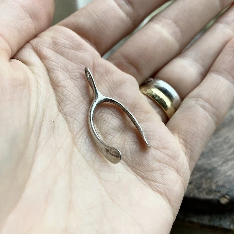 vintage sterling silver wishbone pendant 4.jpeg