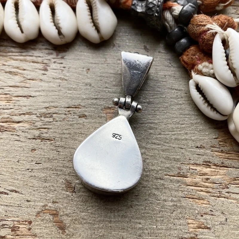 beautiful sterling silver chrysoprase pendant 2.jpeg