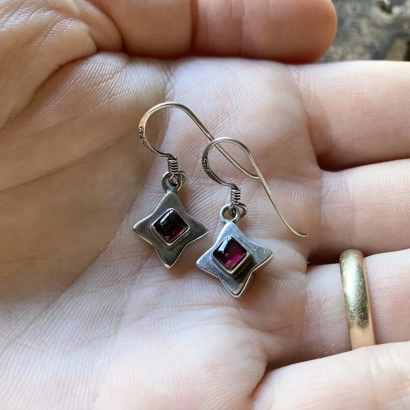 vintage sterling silver garnet earrings 4.jpeg