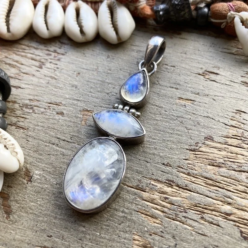 sterling silver rainbow moonstone pendant 2.jpeg