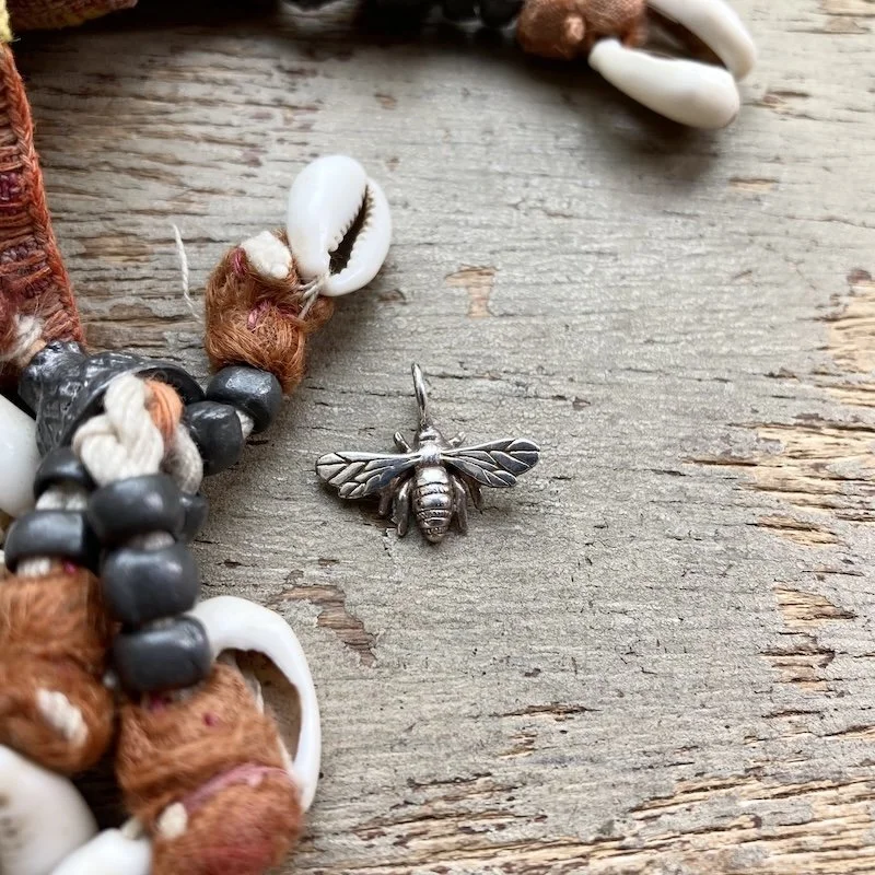 cute little sterling silver bee pendant 1.jpeg