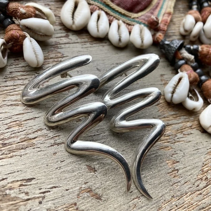 vintage sterling silver squiggle earrings 1.jpeg