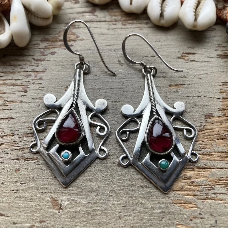 vintage Indian sterling silver garnet earrings.jpeg