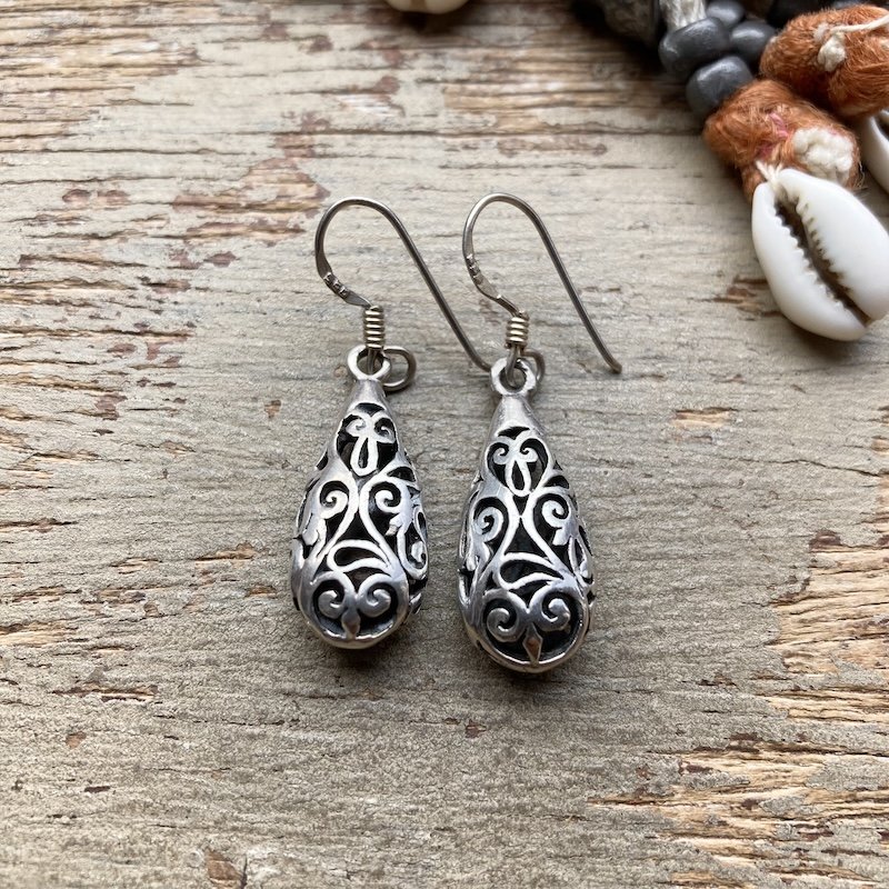 Pretty Vintage Sterling Silver Openwork Droplet Earrings