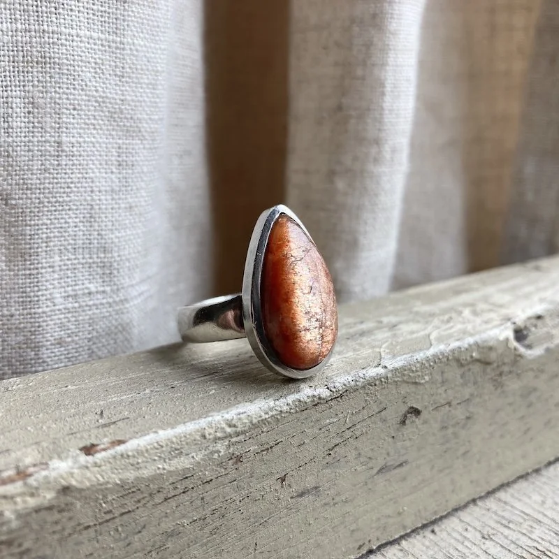 vintage sterling silver sunstone ring 1.jpeg