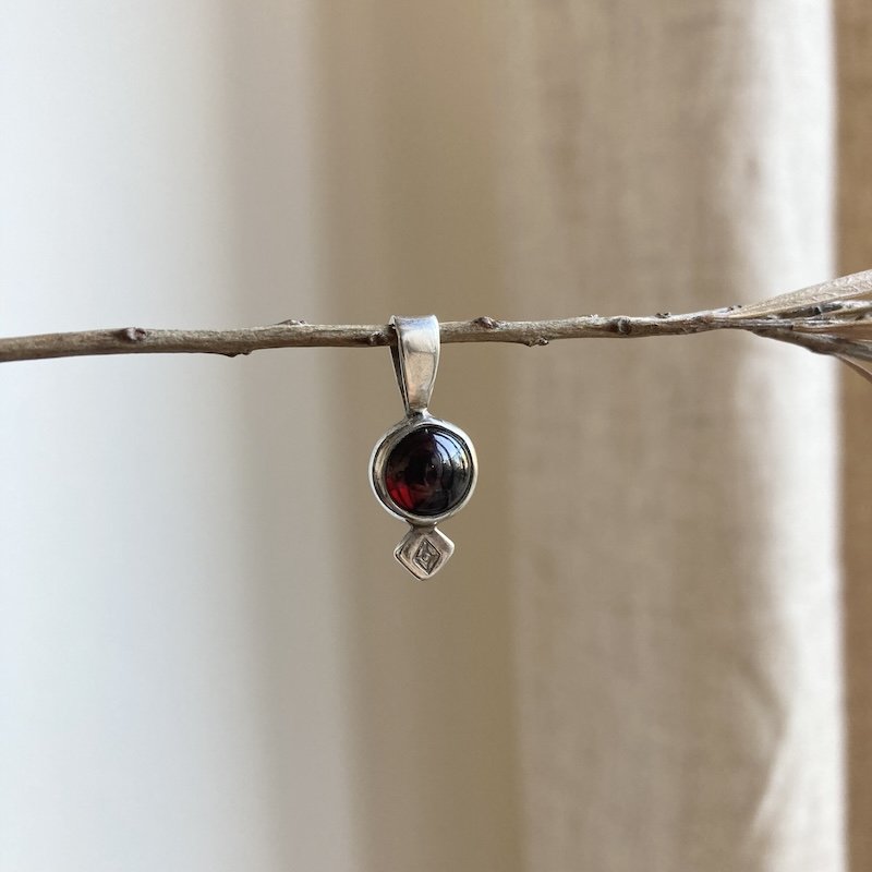 Pretty Little Sterling Silver Garnet Pendant