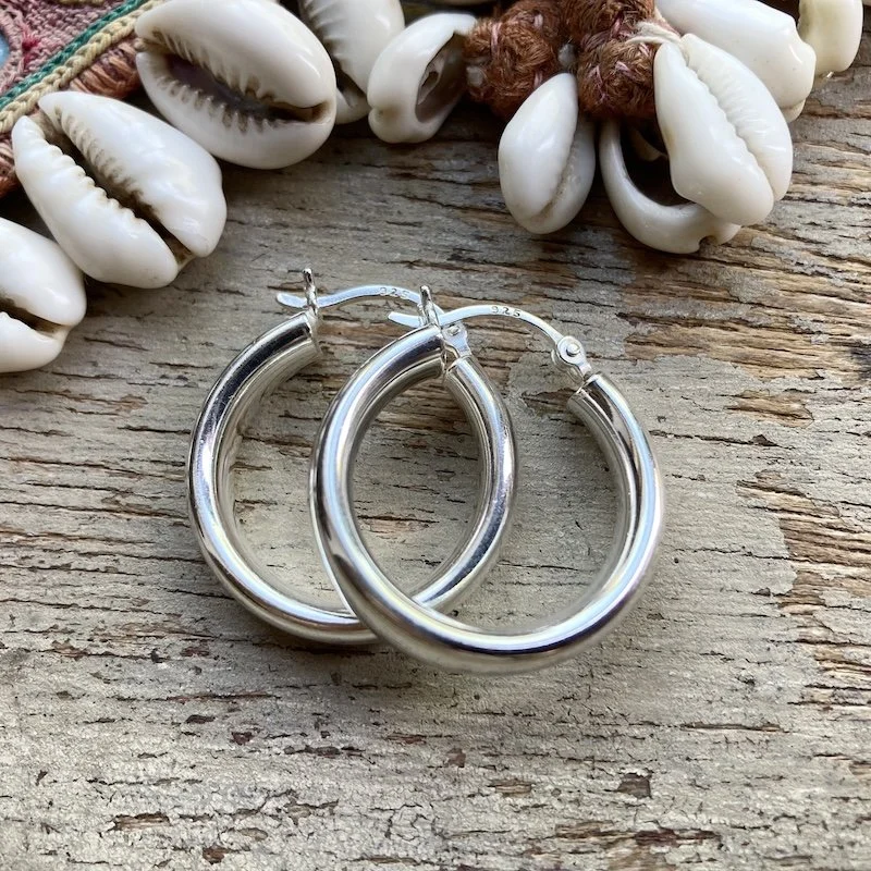 plain chunky sterling silver hoops 1.jpeg