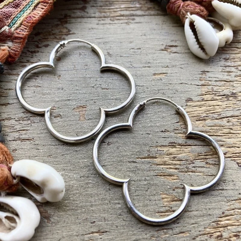 funky vintage sterling silver flower hoops 2.jpeg