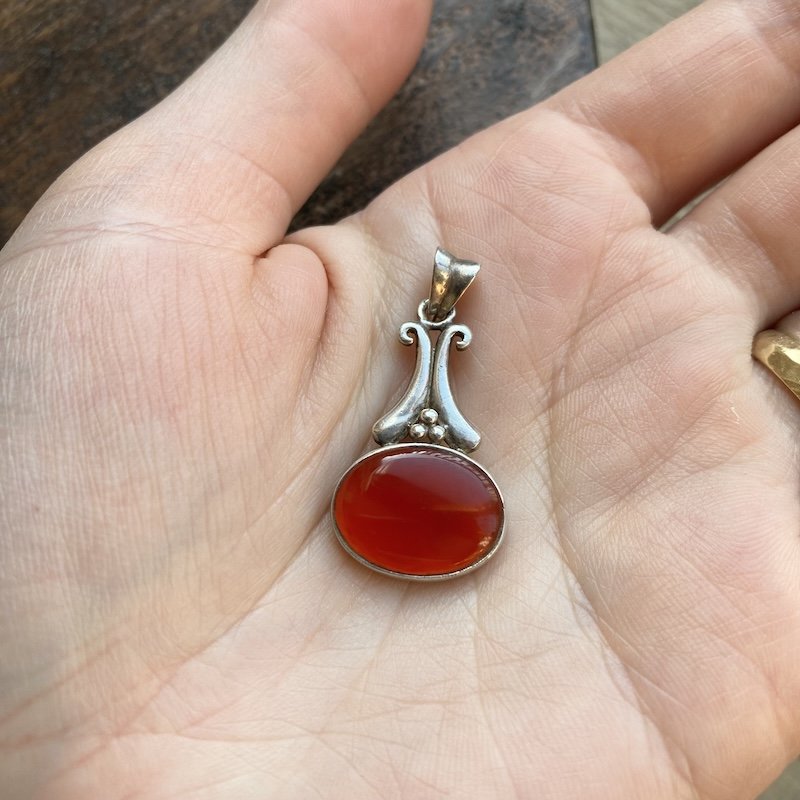 Pretty Vintage Sterling Silver Carnelian Pendant