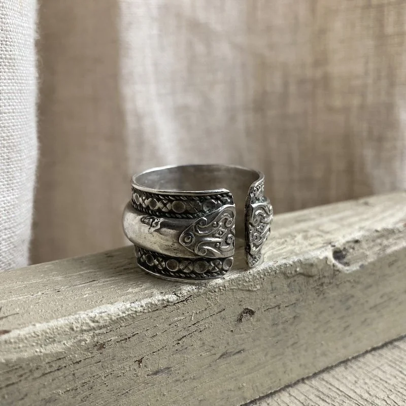 large ornate sterling silver ring 3.jpeg
