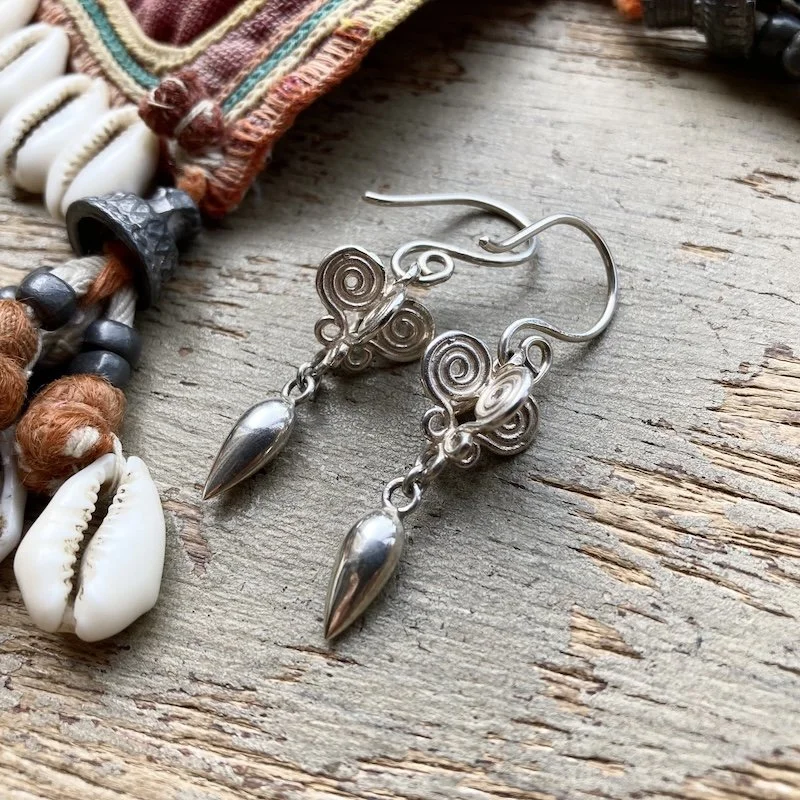 vintage sterling silver ornate spiral dangly earrings 3.jpeg
