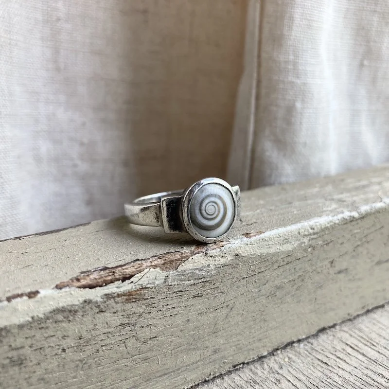 vintage solid silver spiral shell ring 2.jpeg