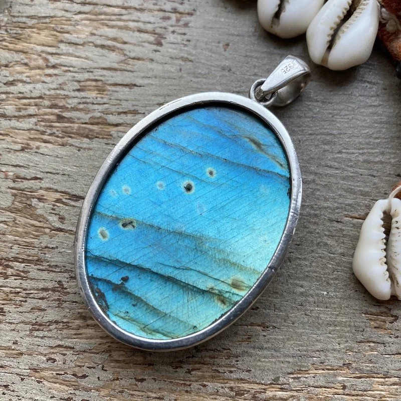 large vintage sterling silver and labradorite pendant 3.jpeg