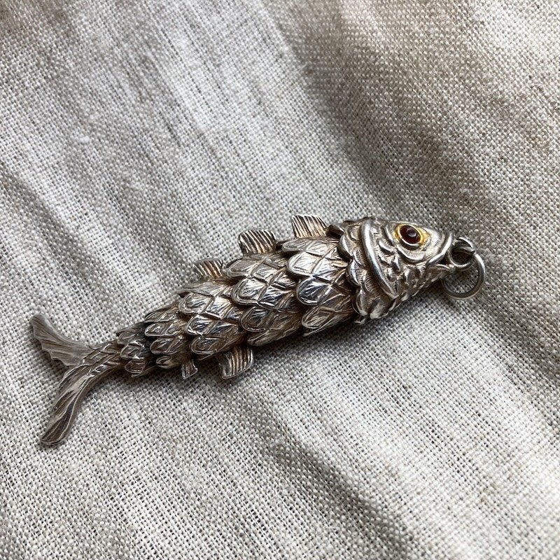 Amazing Vintage Sterling Silver Articulated Fish Pendant