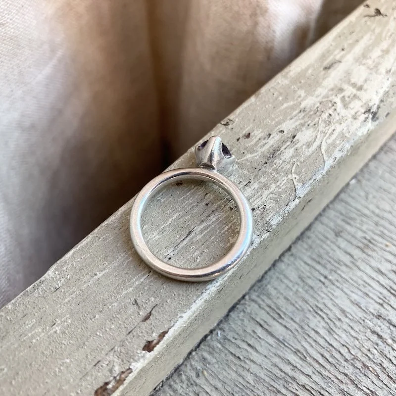 sterling silver amethyst ring 2.jpeg