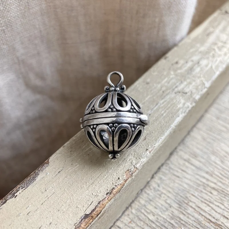 Beautiful Balinese Sterling Silver Locket Pendant
