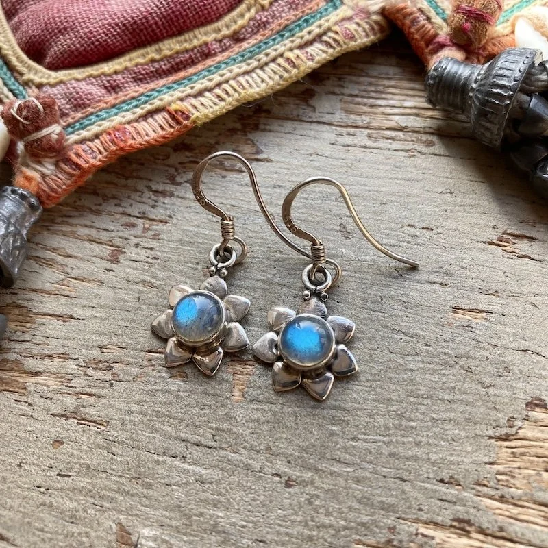 sterling silver labradorite flower earrings 1.jpeg