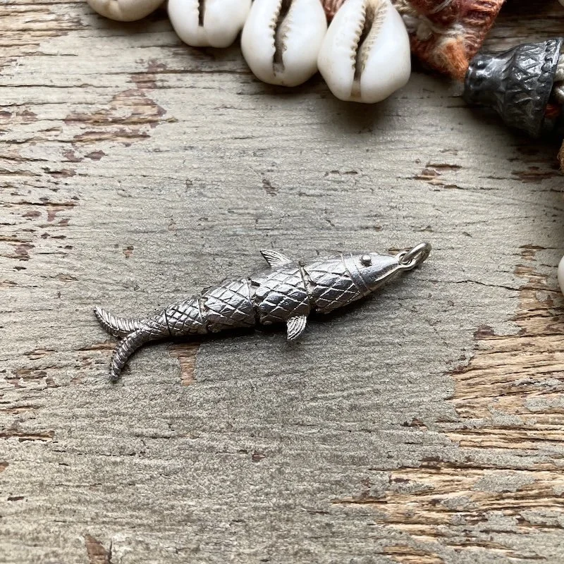 vintage sterling silver articulated fish pendant 2.jpeg