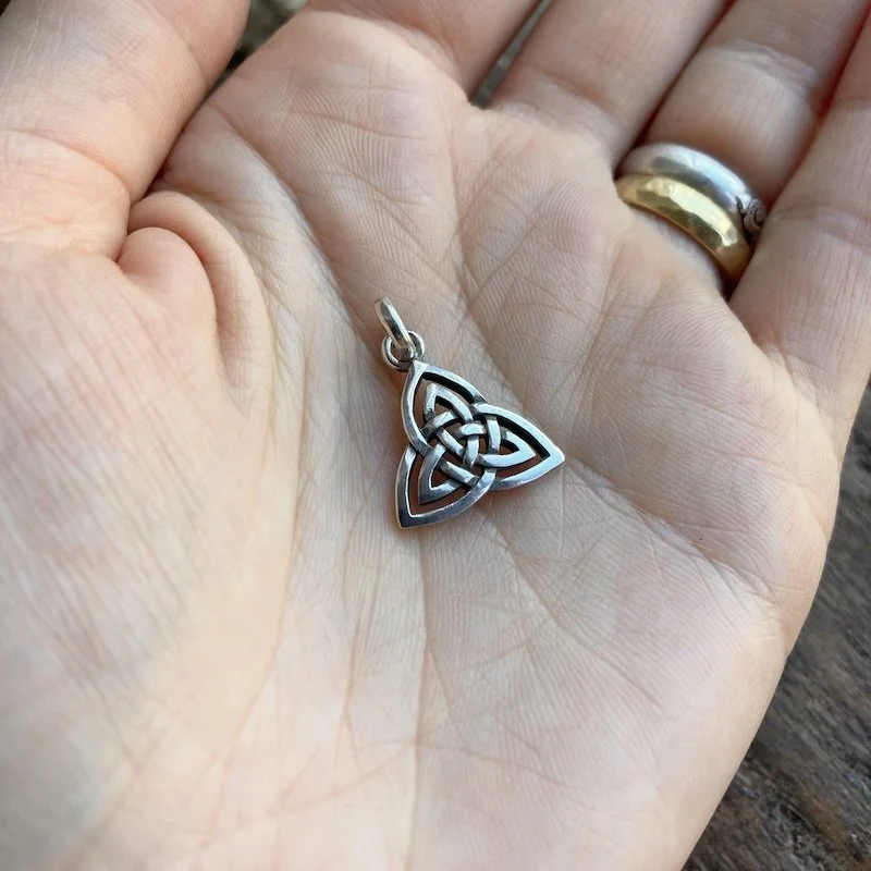 Lovely Little Sterling Silver Celtic Knot Pendant