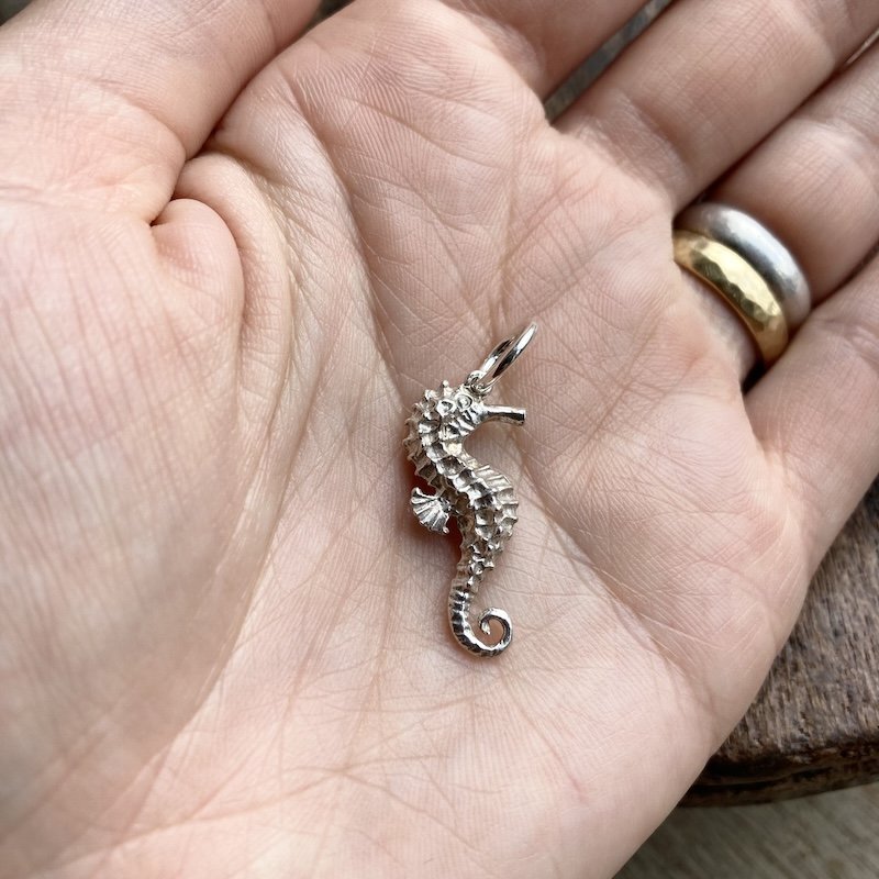 Pretty Vintage Sterling Silver Seahorse Pendant