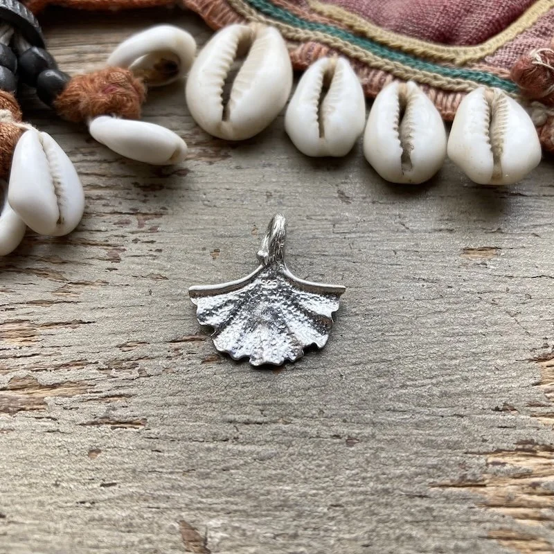 sterling silver ginkgo leaf pendant 2.jpeg