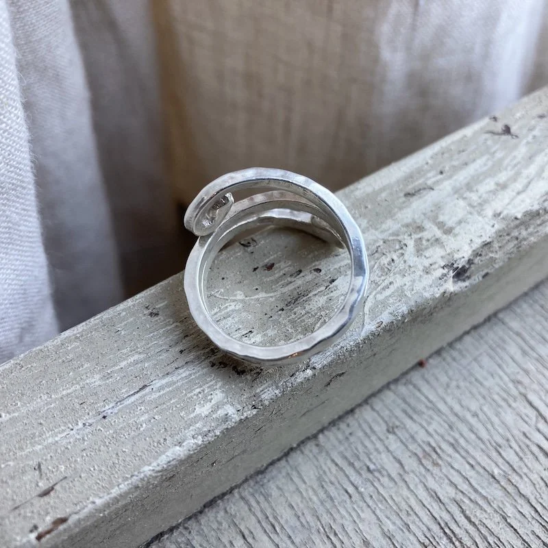 hammered solid silver ring 5.jpeg