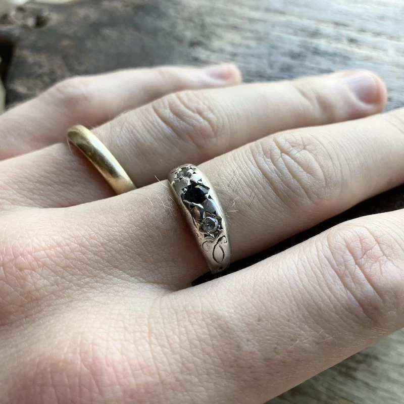 vintage sterling silver sparkly crystal ring 5.jpeg