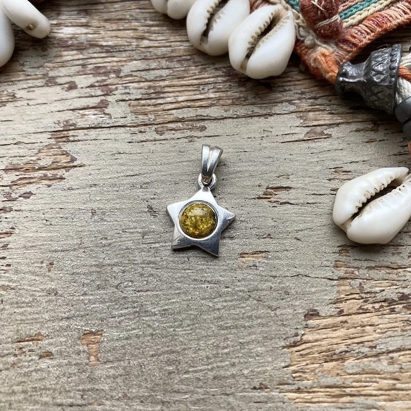 sterling silver and amber star pendant 1.jpeg