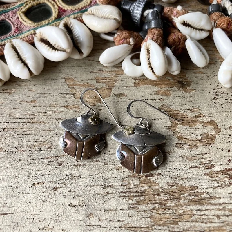 vintage sterling silver lady reading earrings 1.jpeg