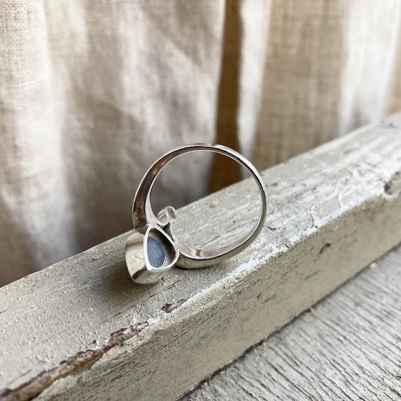 vintage sterling silver and abalone shell ring 4.jpeg