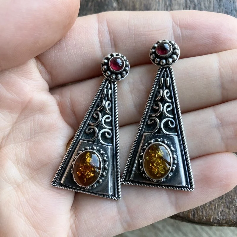 Suarti sterling silver amber and carnelian earrings 3.jpeg