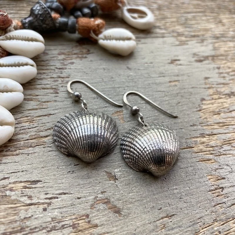 vintage sterling silver cockle shell earrings 2.jpeg