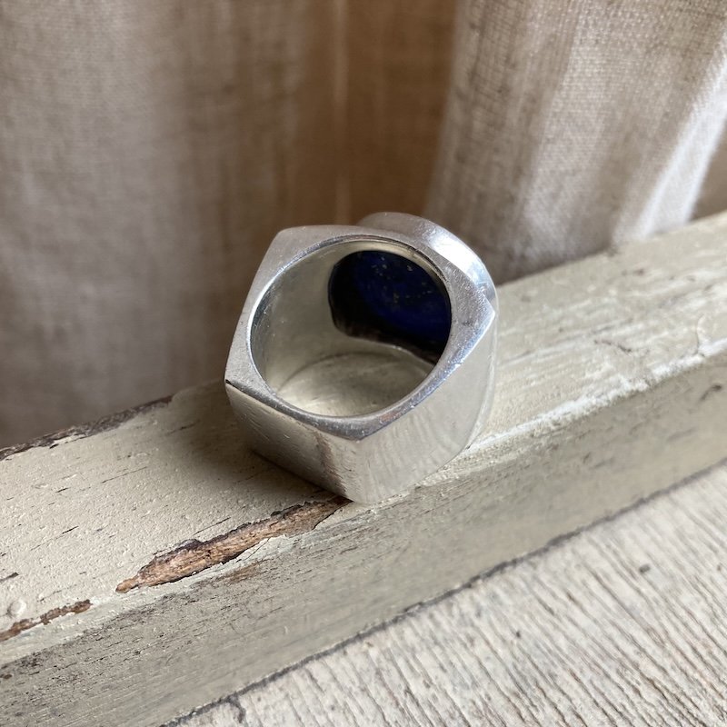 vintage modernist chunky lapis lazuli ring 3.jpeg