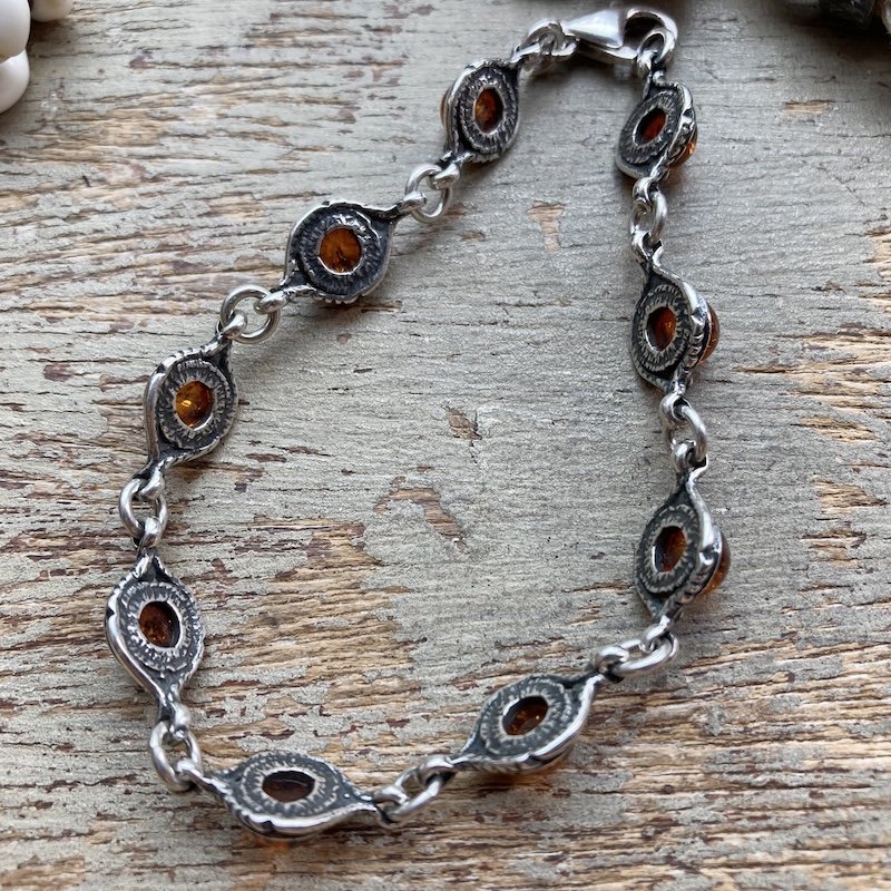 Beautiful Vintage Sterling Silver Amber Bracelet