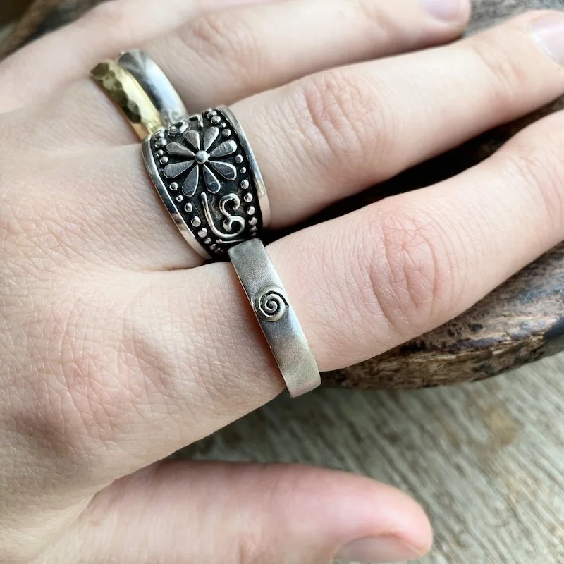 chunky solid silver spiral ring 1.jpeg