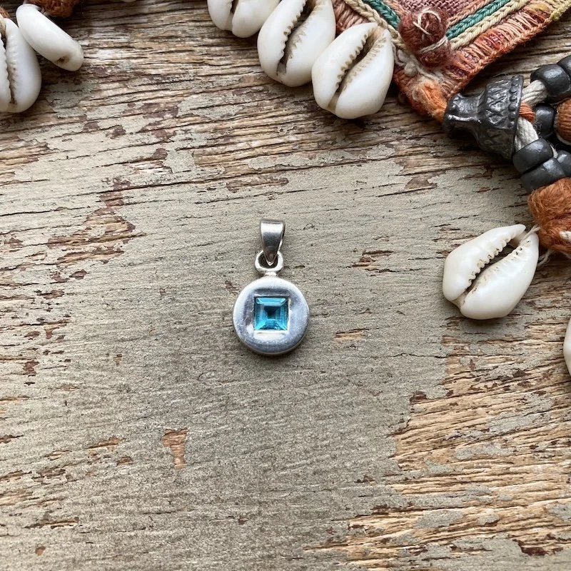 sterling silver blue crystal pendant 1.jpeg