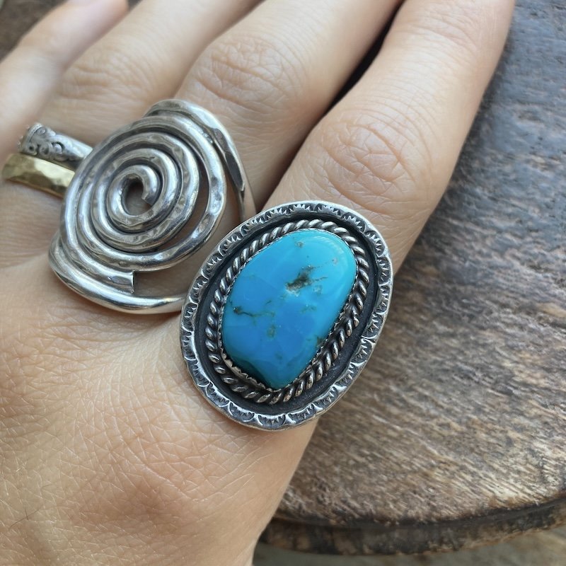 Beautiful Old Navajo Sterling Silver and Turquoise Ring