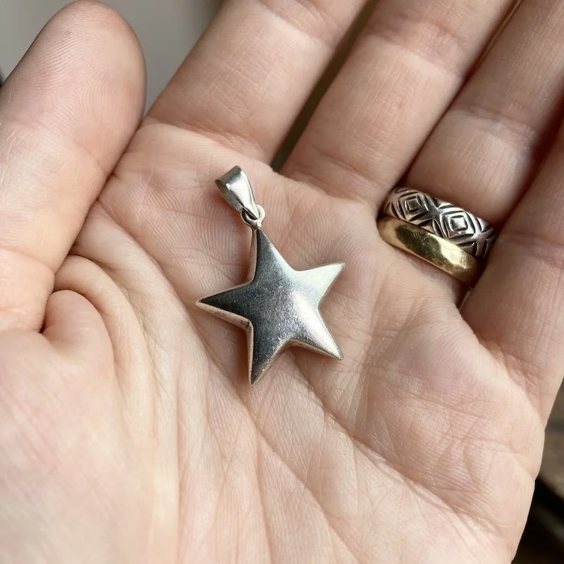 vintage sterling silver puffy star pendant 3.jpeg