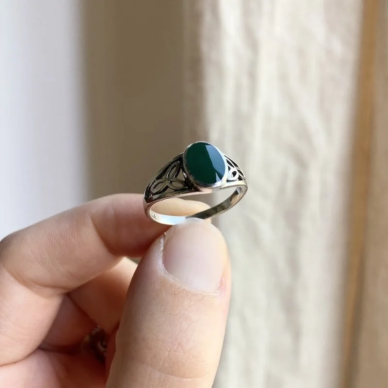 vintage sterling silver celtic knot ring 3.jpeg
