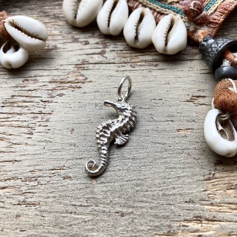 Pretty Vintage Sterling Silver Seahorse Pendant