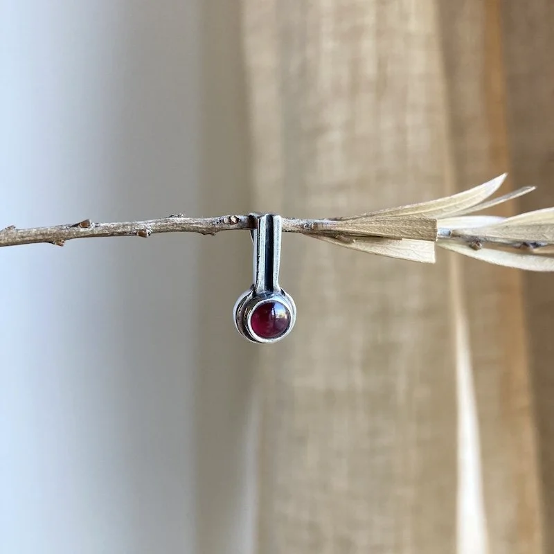 simple sterling silver and garnet pendant 4.jpeg