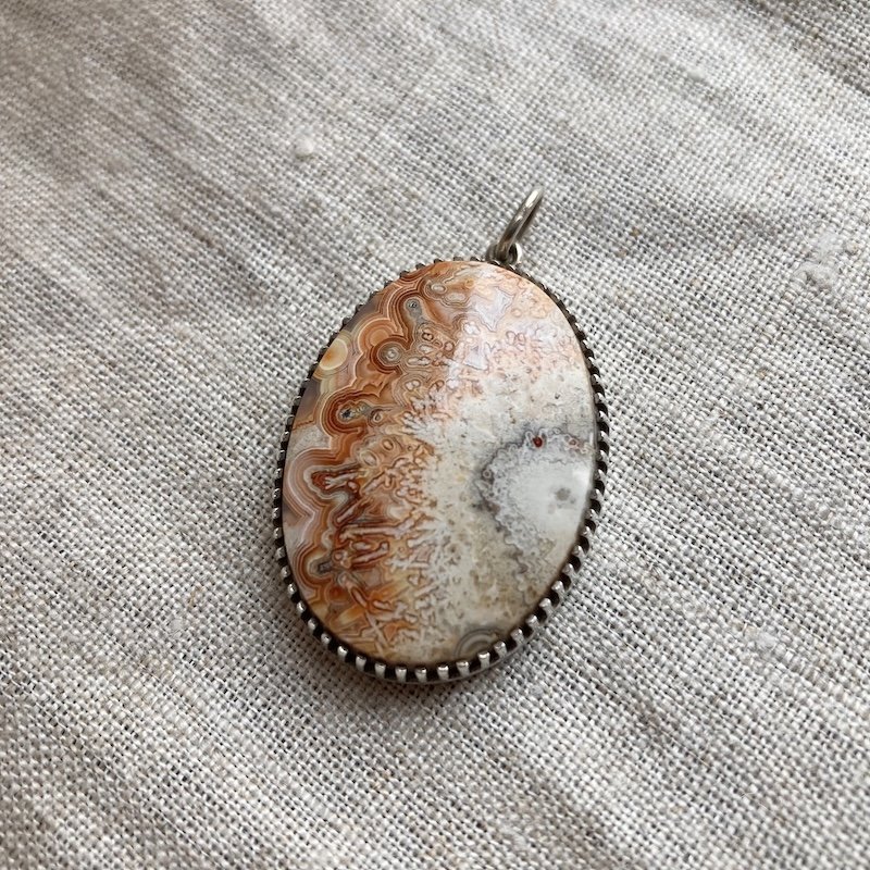 Beautiful Vintage Sterling Silver Lace Agate Pendant
