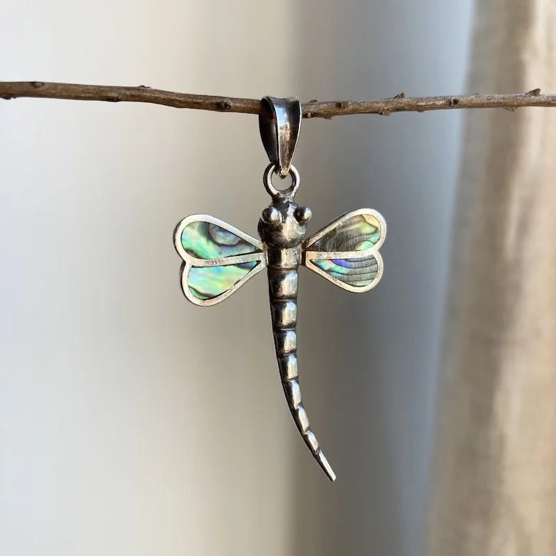 vintage sterling silver abalone shell dragonfly pendant 4.jpeg